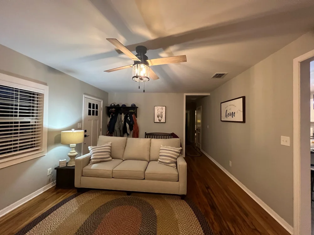 Winter Ocala rental house living room